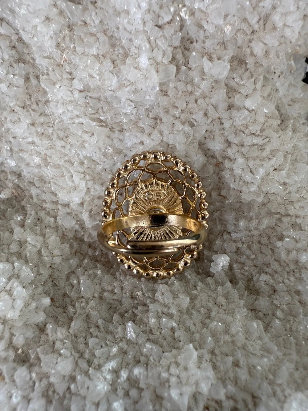 Vintage Sarah Coventry Cameo in Gold-Tone with Sky Blue Oval